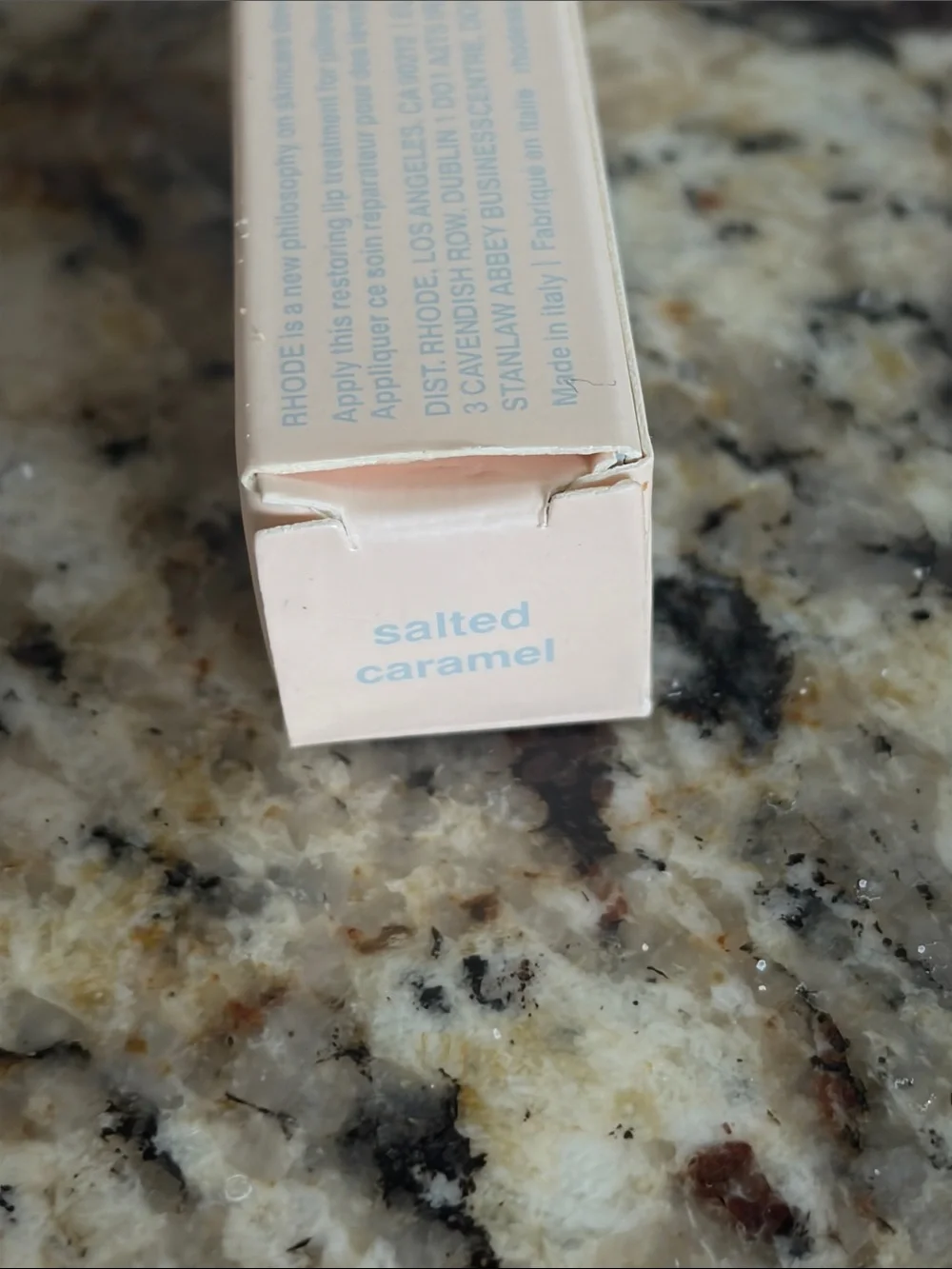 ⚡️🖤RHODE Peptide Lip Treatment Salted Caramel